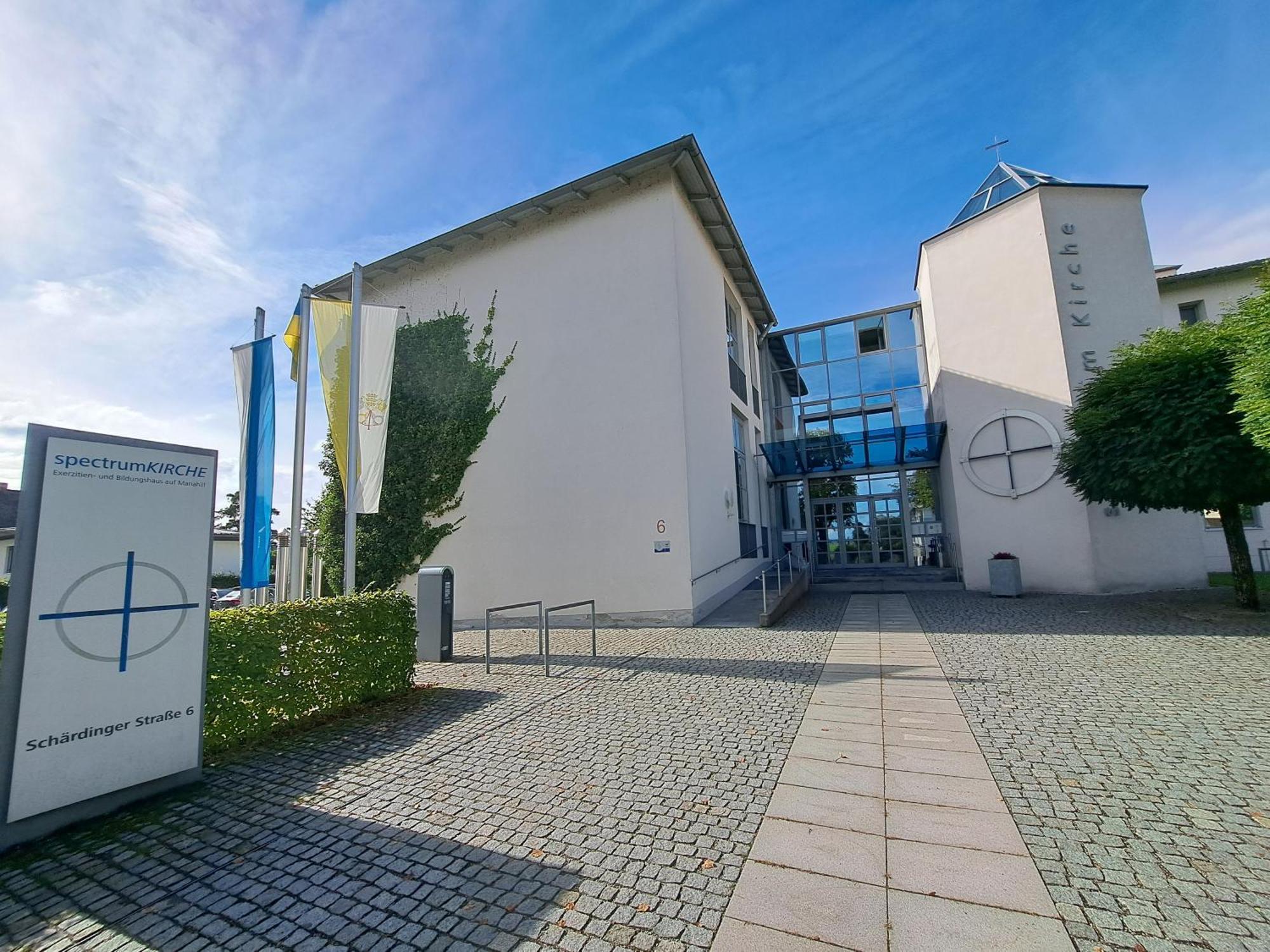 Spectrum Kirche Exerzitien-Und Bildungshaus Auf Mariahilf Passau Eksteriør bilde