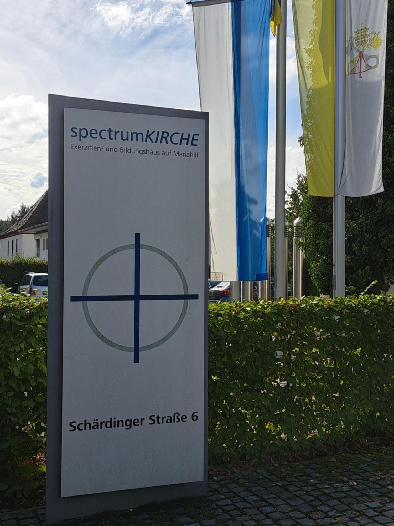 Spectrum Kirche Exerzitien-Und Bildungshaus Auf Mariahilf Passau Eksteriør bilde